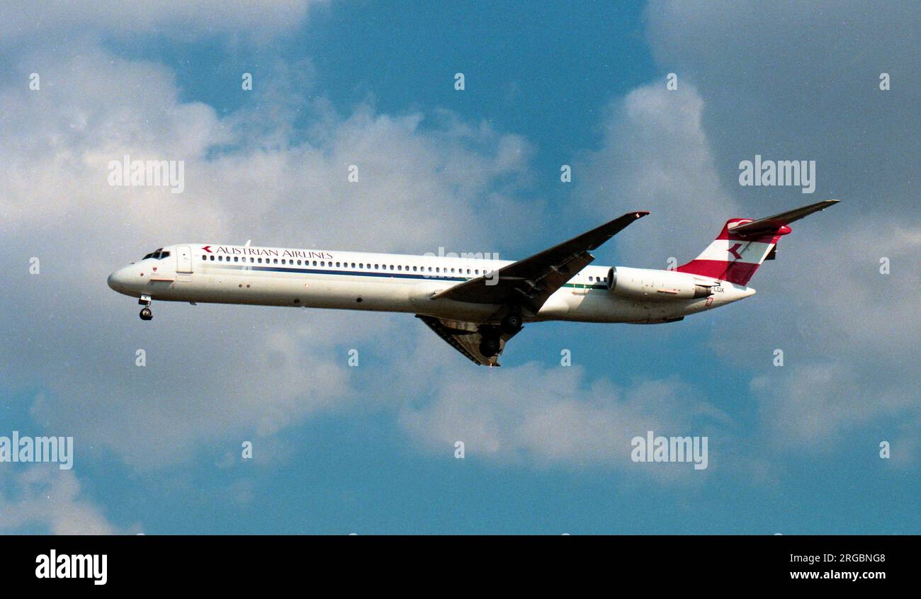 McDonnell Douglas MD-81 OE-LDX (msn 48021, line number 1078), of Austrian Airlines, on approach to Athens International Airport. Stock Photo