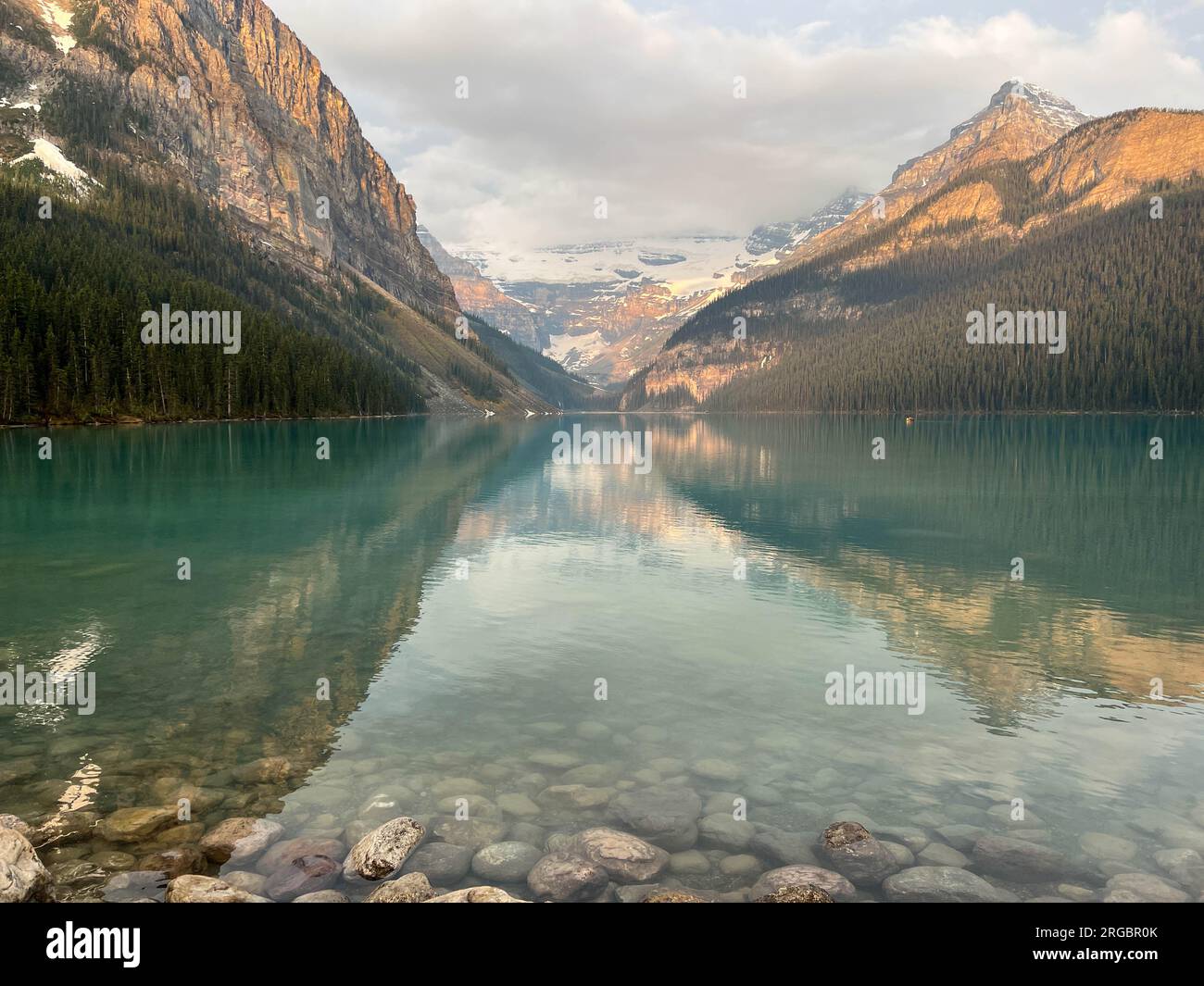 The beautiful Lake Louise in Banff National Park near Banff, Canada ...