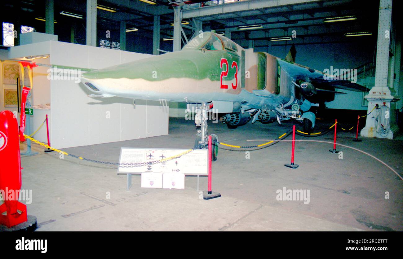 Mig Factory Mikoyan-Gurevich MiG-23BN 4421 / 23 Red (msn 0393204421), at the Musee ...