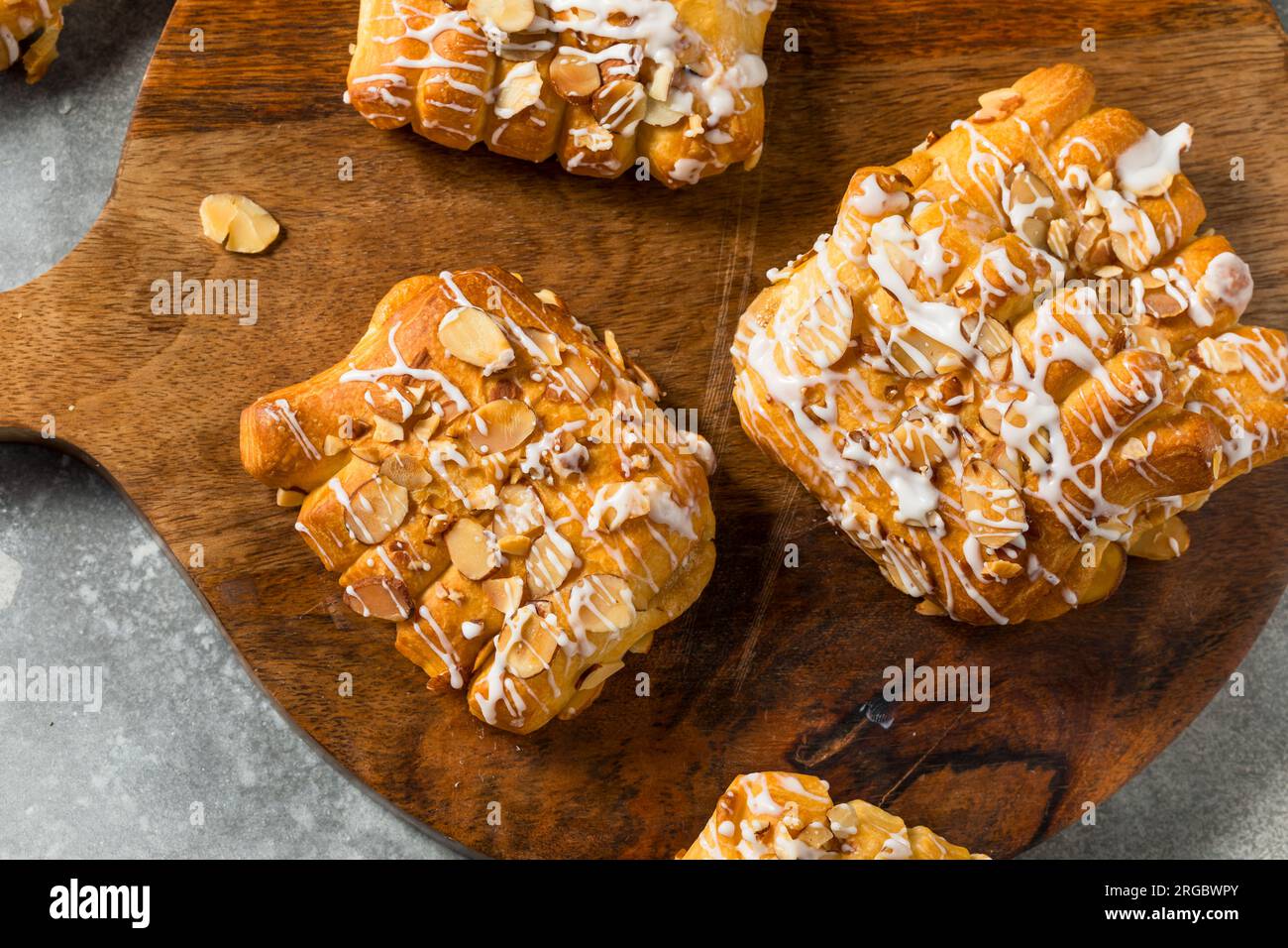 Homemade Bear Claw Pastry With Almond And Frosting Stock Photo Alamy homemade-bear-claw-pastry-with-almond-and-frosting-stock-photo-alamy