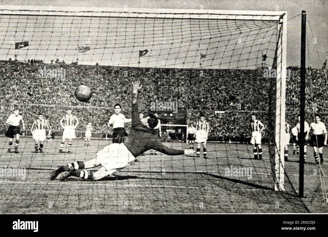 FA Cup Final 1938 - Much of Preston North End scoring penalty