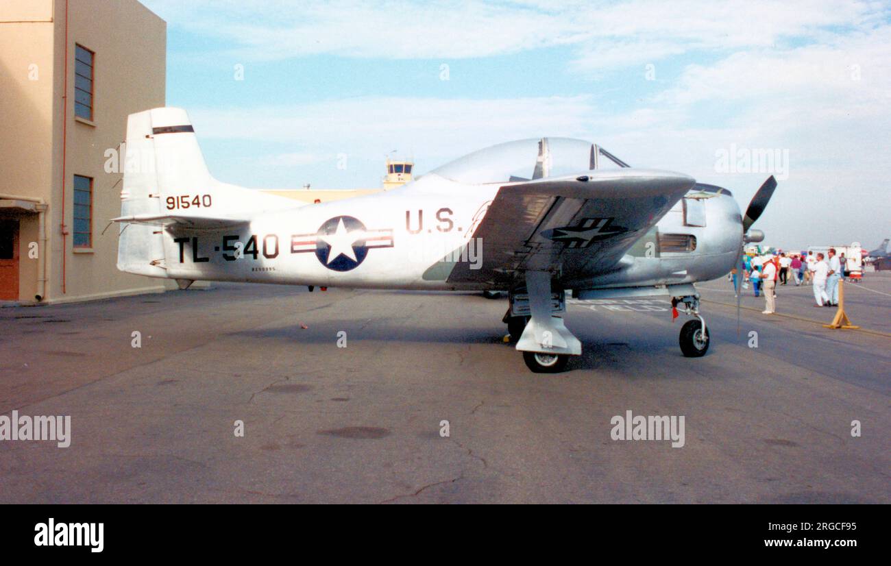 North American T-28A Trojan NX99395 (msn 159-52, ex 39-1540) Stock Photo