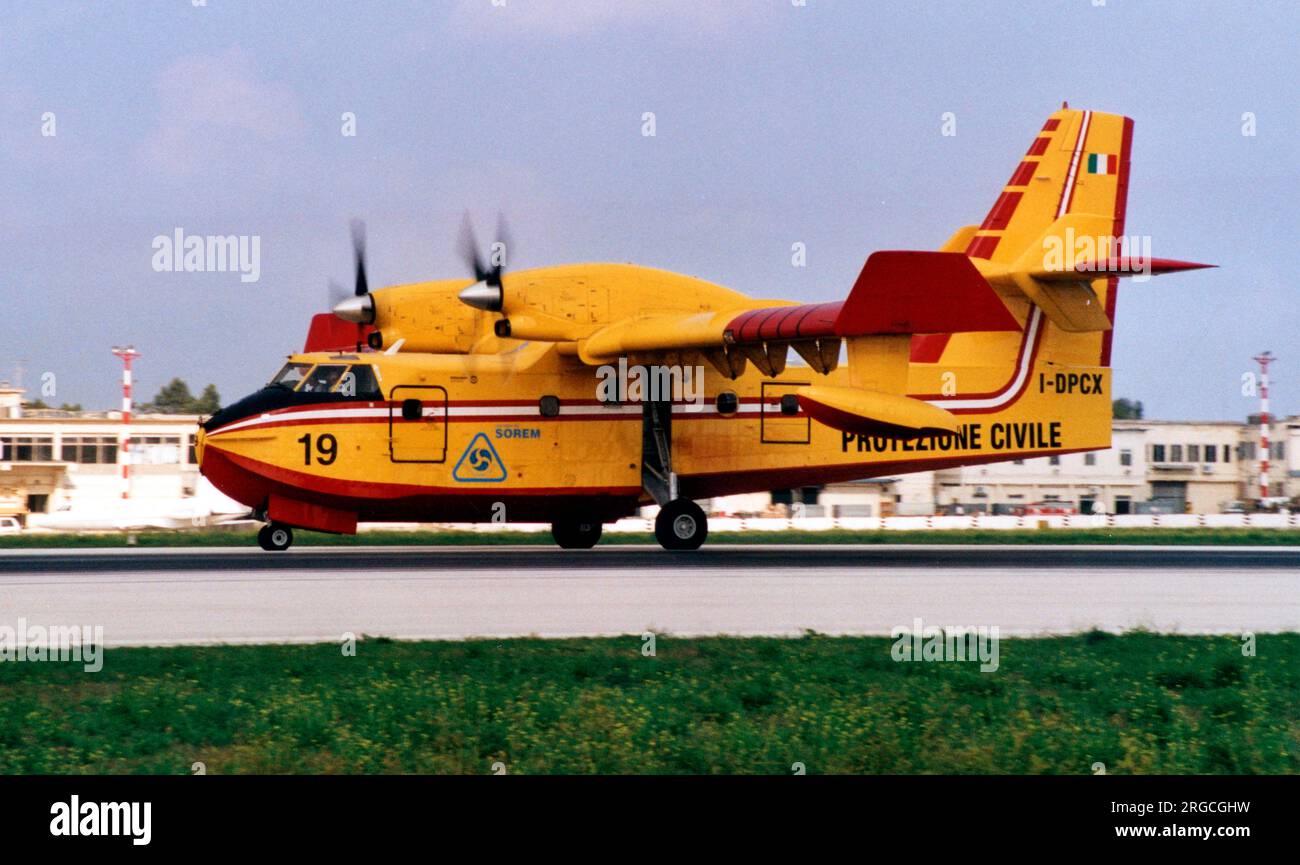 Protezione Civile - Canadair 415-6B11 I-DPCX - 19 (msn 2045). (Protezione Civile - Civil Defence) Stock Photo