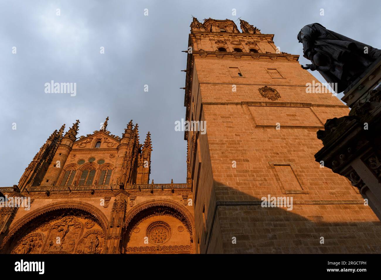 torres de la catedral de Salamanca Stock Photo