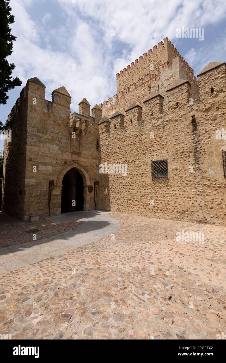 Entrada del parador de Ciudad Rodrigo en Salamanca antiguo Castillo de Enrique II de Trastámara Stock Photo