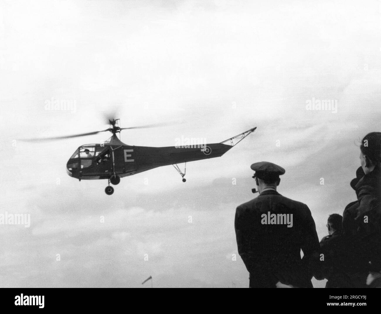 Royal Air Force â€“ Sikorsky R4 Hoverfly KK995 / 'E', at RAF north