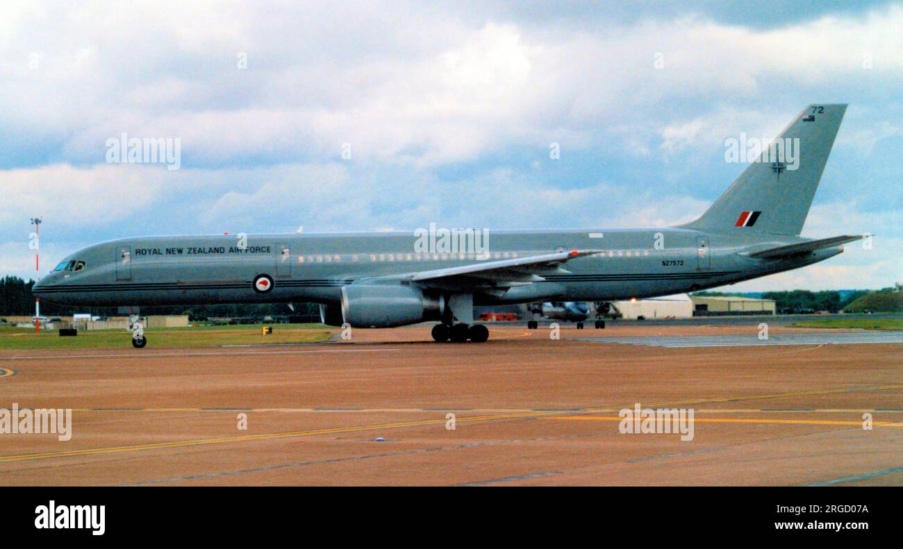 Royal New Zealand Air Force - Boeing 757-2K2 NZ7572 (msn 26634), at the Royal International Air Tattoo - RAF Fairford on 19 July 2010. Stock Photo