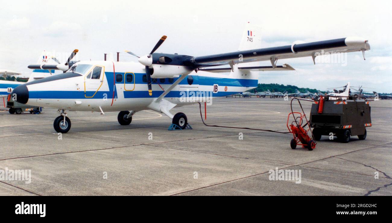 Armee de l'Air - de Havilland Canada DHC-6-300 Twin Otter 745 / IB (msn 745)), of Escadron d' Experimentation et de Transport 06/330. (Armee de l'Air - French Air Force) Stock Photo
