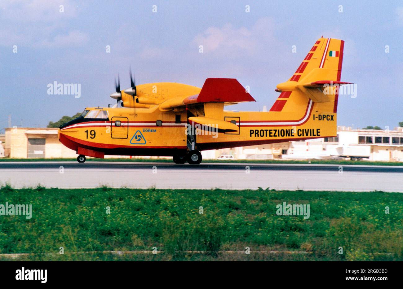 Protezione Civile - Canadair 415-6B11 I-DPCX / 19 (msn 2045). (Protezione Civile - Civil Defence) Stock Photo