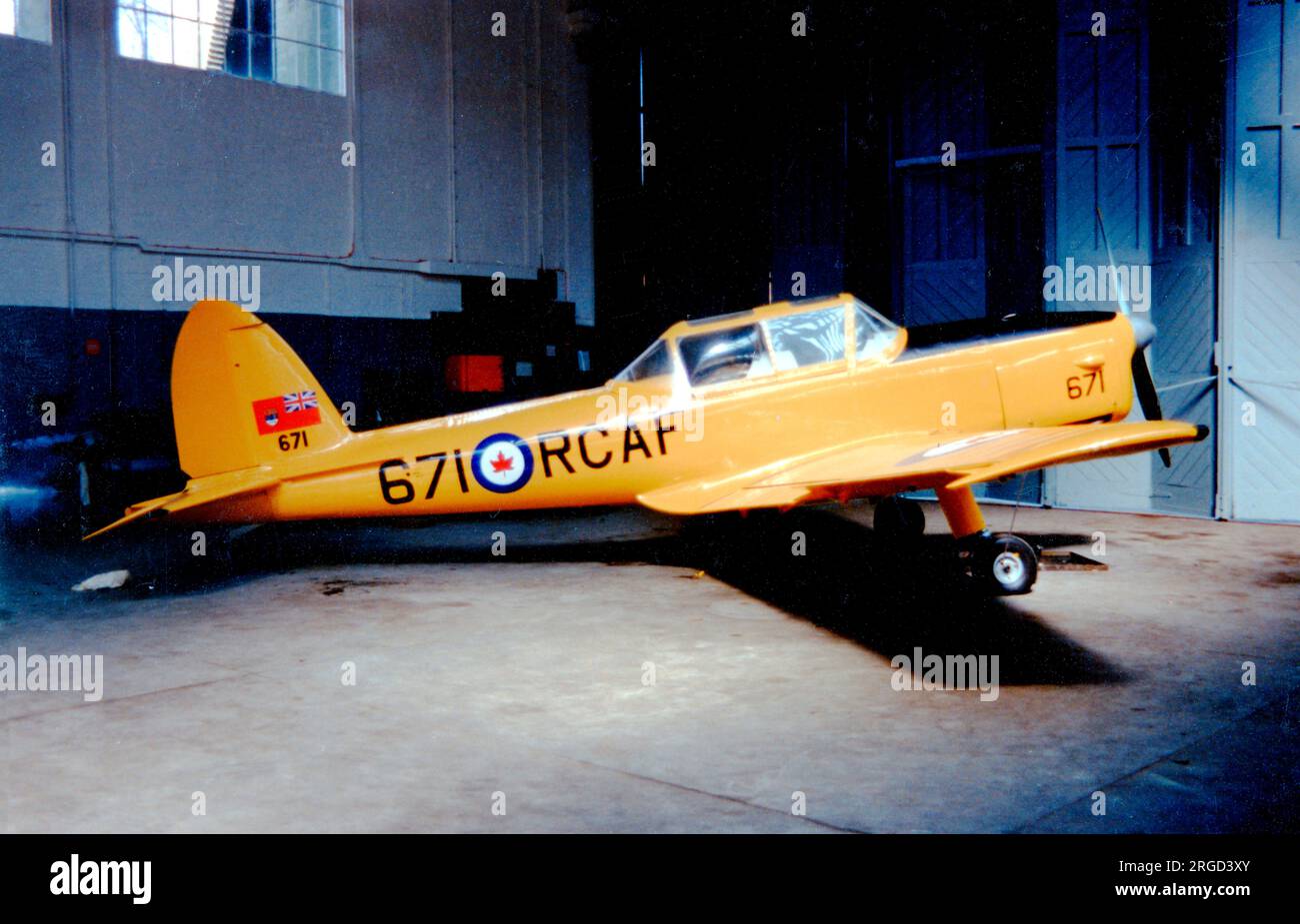 de Havilland Chipmunk 22 G-BNZC / 671 (msn C1/0778) Stock Photo