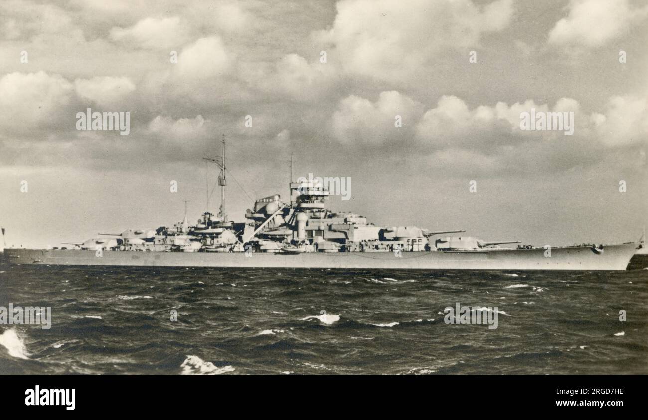 WW2 German battleship the Bismarck at sea Stock Photo