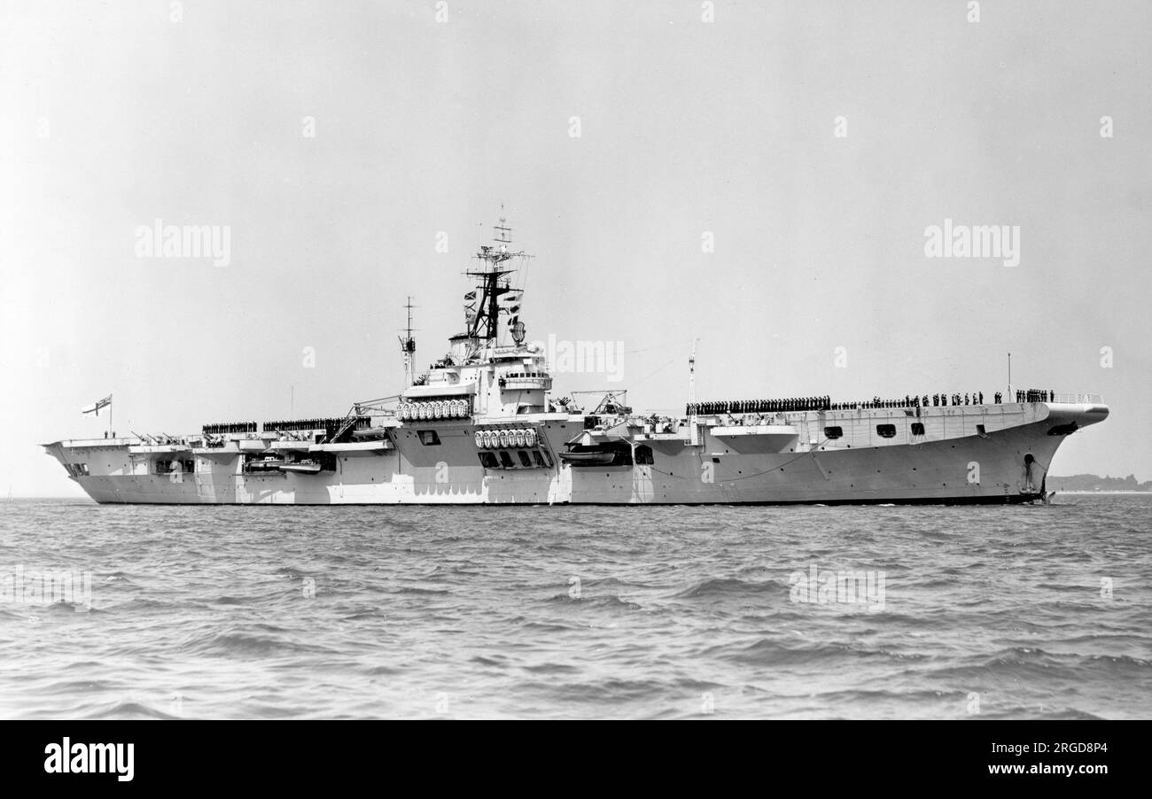 Royal Navy - HMS Theseus R64, a Colossus-class light fleet aircraft carrier, in June 1953. Stock Photo