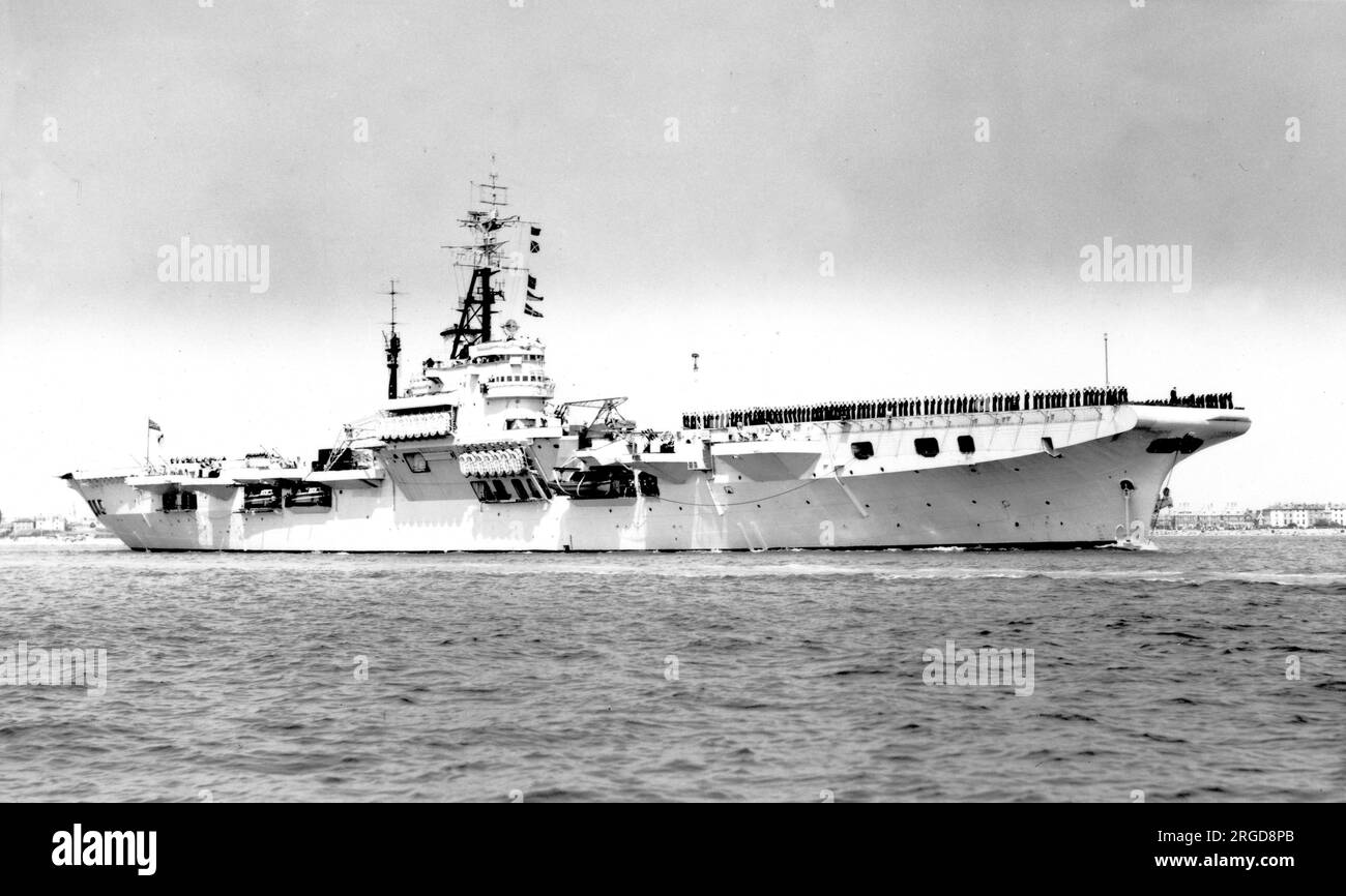 Royal Navy - HMS Theseus R64, a Colossus-class light fleet aircraft carrier, in September 1950. Stock Photo