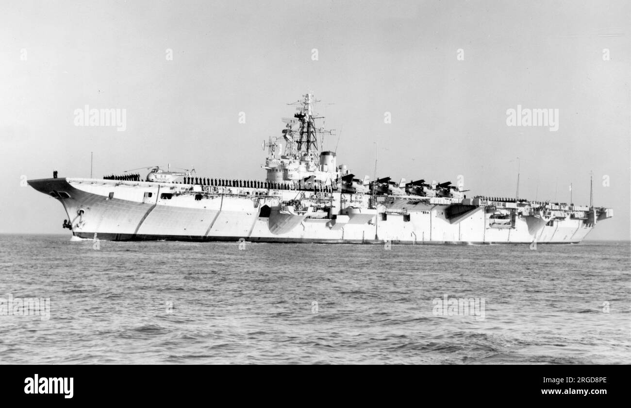 Hmcs Bonaventure Cvl Was A Majestic Class Aircraft Carrier She Hot