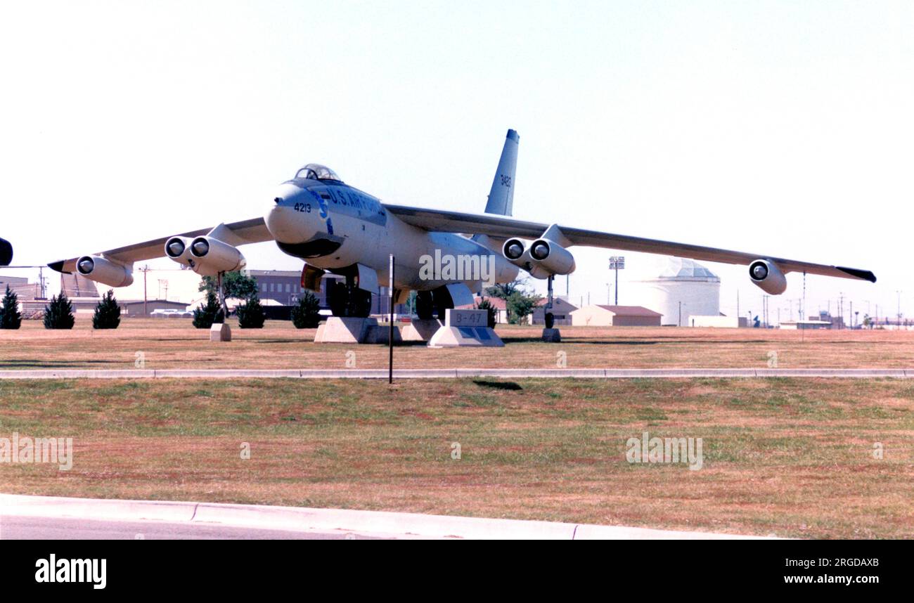 Boeing B-47E-130-BW Stratojet 53-4213 (msn 4501237), on plinths at McConnell AFB, KS. Stock Photo
