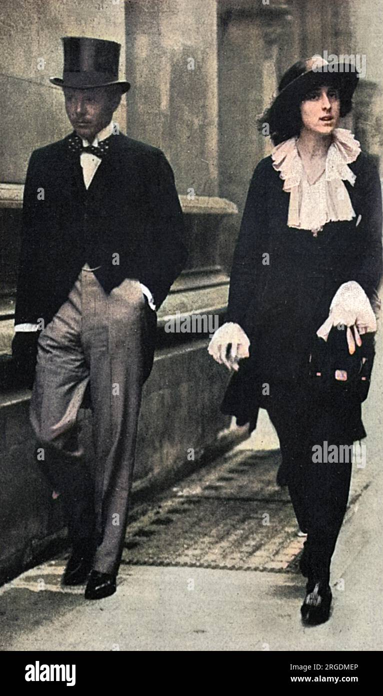 Diplomat Harold Nicolson and author Victoria (Vita) Sackville-West, pictured during the hearing of the Million Pound Will Case, to which Lady Sackville, mother of Vita, was a party. It was announced in August 1913 that Nicolson and Vita Sackville-West were engaged to be married. Stock Photo
