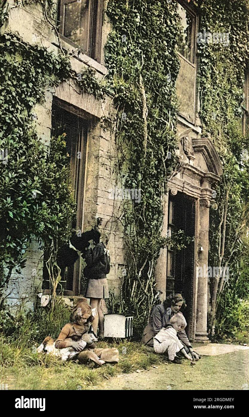 Daphne du Maurier and family at their Cornish home: here, goat-keeping ...