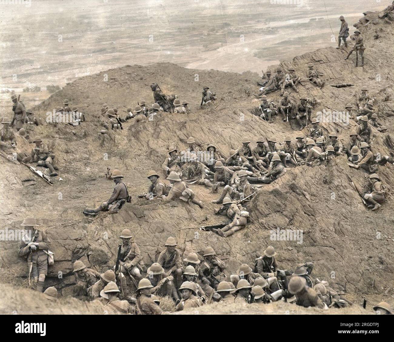 Men of the British army in action in India Stock Photo Alamy