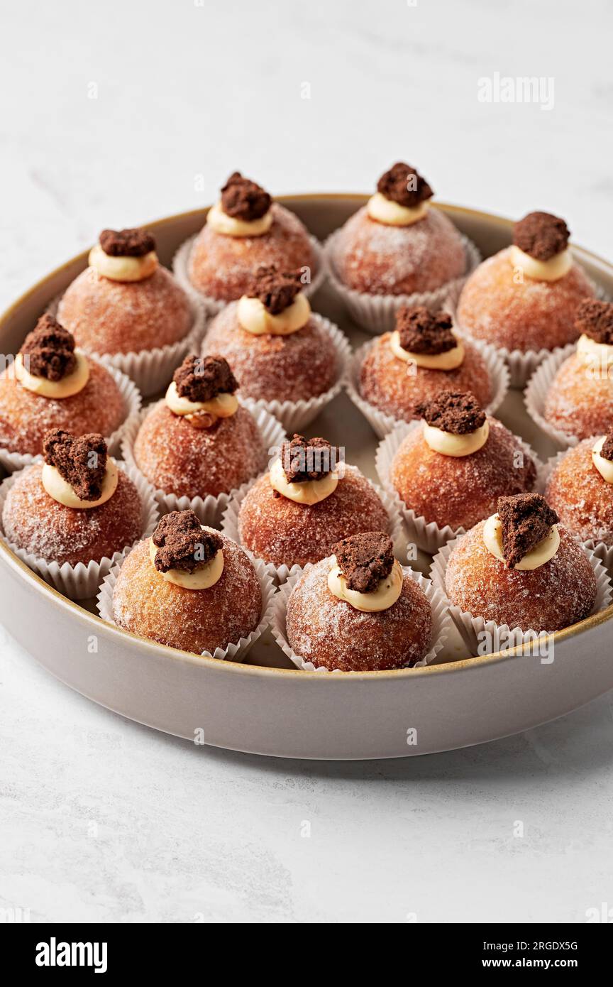 Tiramisu donut, espresso, mascarpone & Kahlua mousse filling, salted