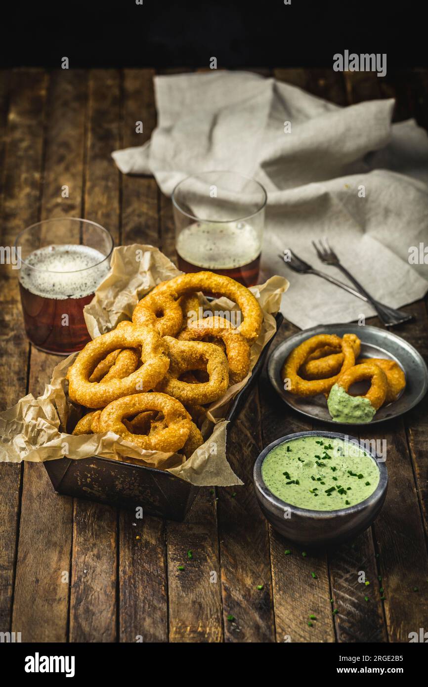 Beer battered onion rings hi-res stock photography and images - Alamy