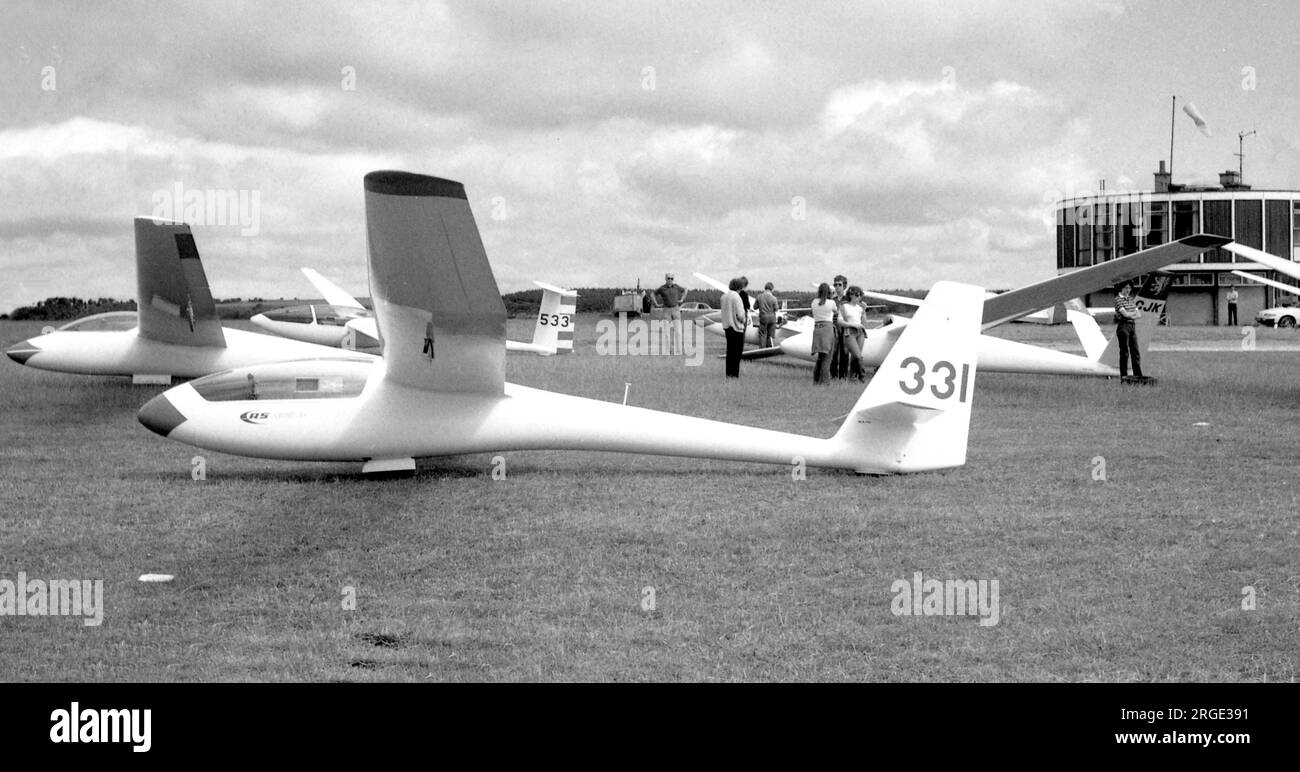 Schleicher ASW15 '331', at the Yorkshire Gliding Club on Sutton Bank