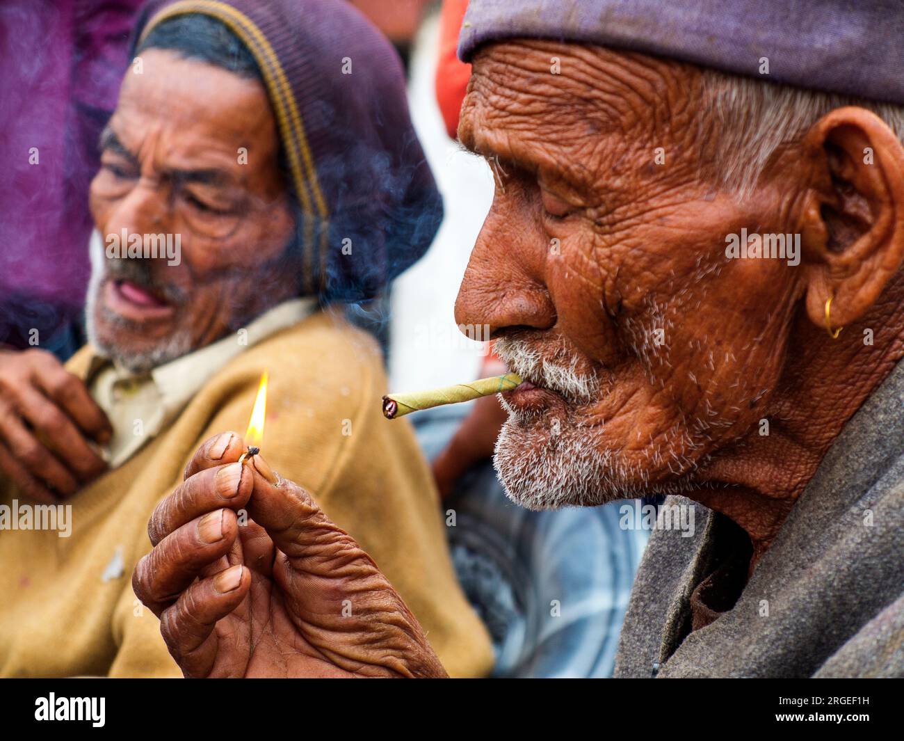 smoking hills tobacco Smoking hills hi-res stock photography and images
