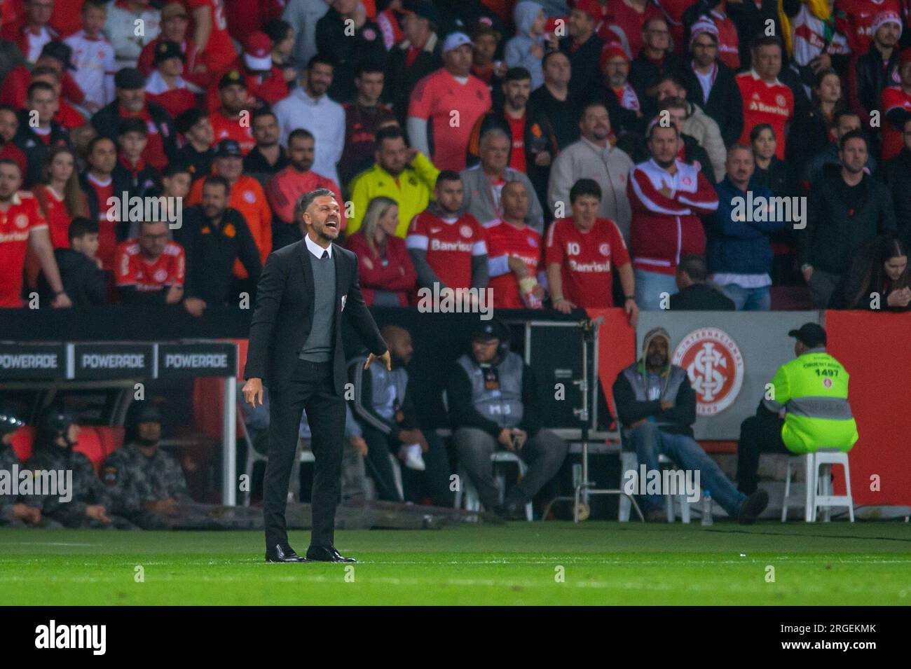 Porto Alegre, Brazil. 08th Aug, 2023. River Plate manager Martín Demichelis, during the match between Internacional and River Plate (ARG) for the 2st leg of round 16 of Libertadores 2023, at Beira-Rio Stadium, in Porto Alegre, Brazil on August 08. Photo: Max Peixoto/DiaEsportivo/Alamy Live News Credit: DiaEsportivo/Alamy Live News Stock Photo