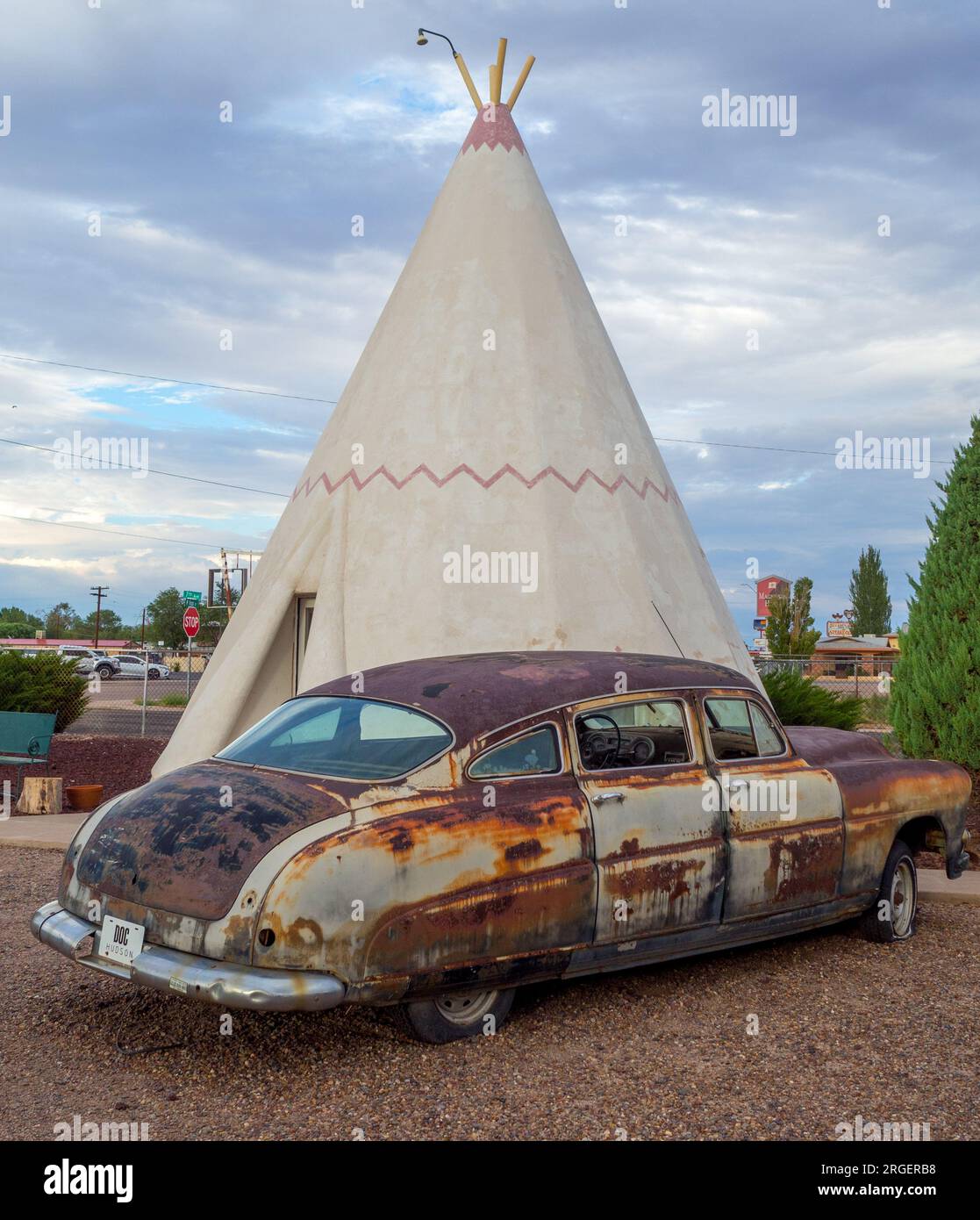 The iconic Wigwam Motel is a vintage 1960s motel in Holbrook, Arizona ...