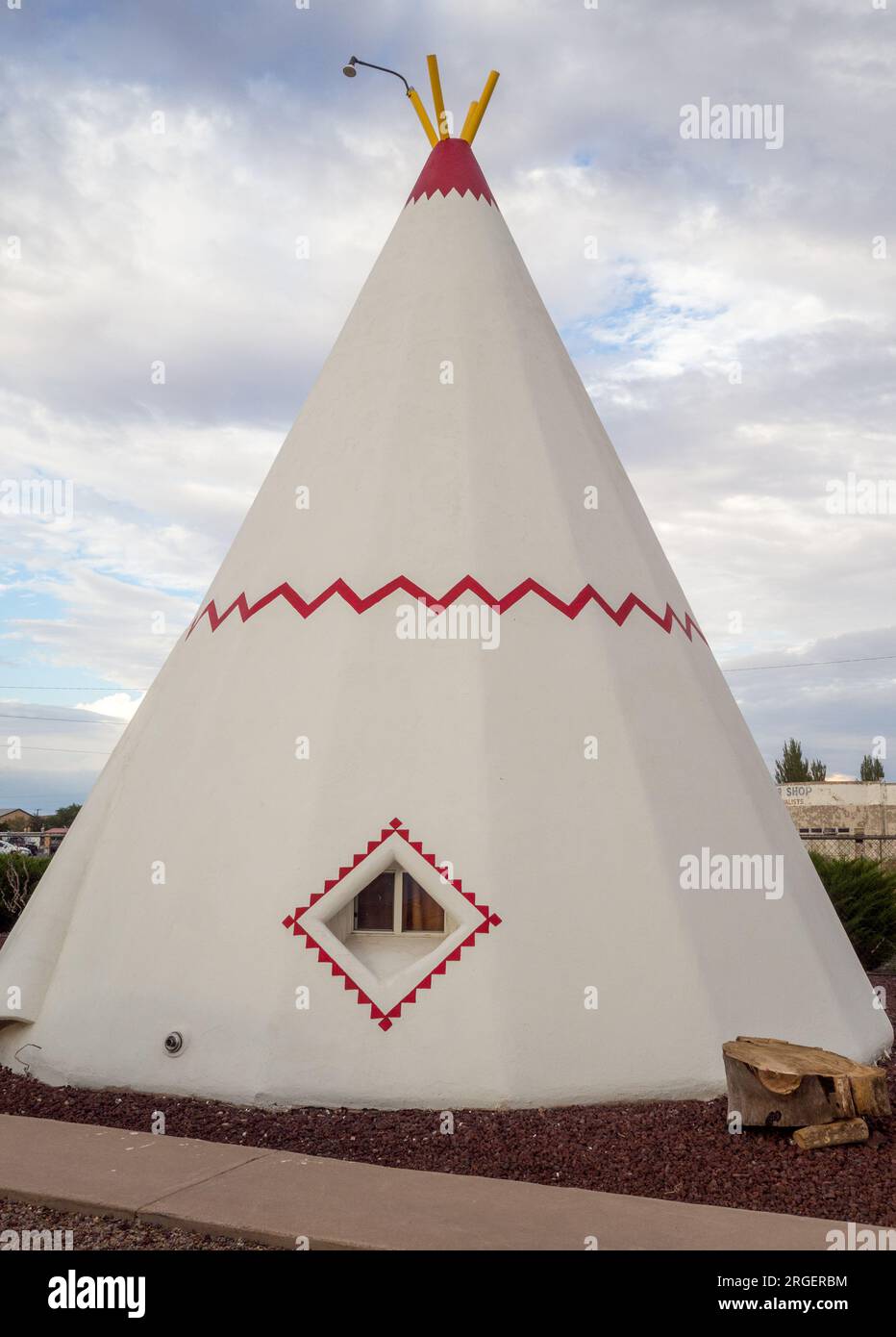 The iconic Wigwam Motel is a vintage 1960s motel in Holbrook, Arizona ...