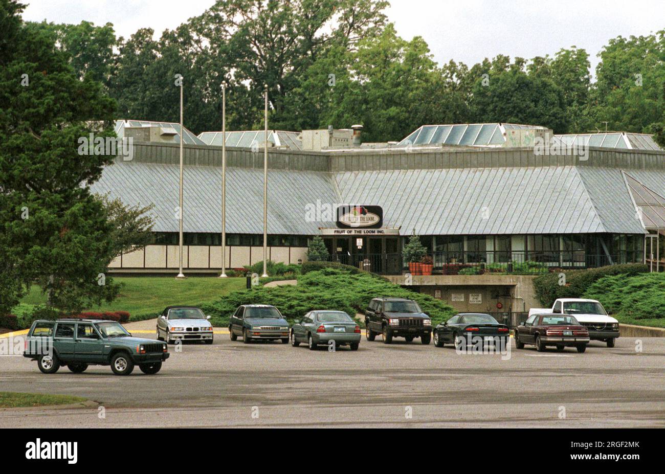 Fruit of the Loom Inc. operational headquarters, seen here on Sunday, Aug. 9, 1998 in Bowling Green, Warren County, KY, USA. One of the world's largest manufacturers of underwear, T-shirts and activewear with brands including Fruit of the Loom, BVD, Gitano and Munsingwear, Fruit of the Loom closed 11 U.S. plants and laid off more than 7,000 workers in 1997, followed by laying off another 812 workers and closing its Campbellsville, KY, textile and apparel plant in June 1998; approximately 100 Campbellsville employees were offered jobs in Jamestown, KY. (Apex MediaWire Photo by Billy Suratt) Stock Photo
