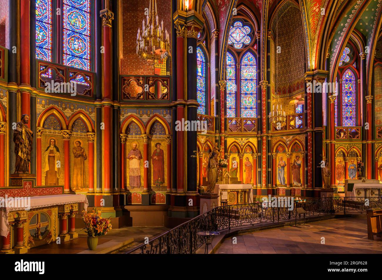 Bayonne, France; 06. June 2023: Interior of the magnificent gothic Cathedral of Saint Mary Stock Photo