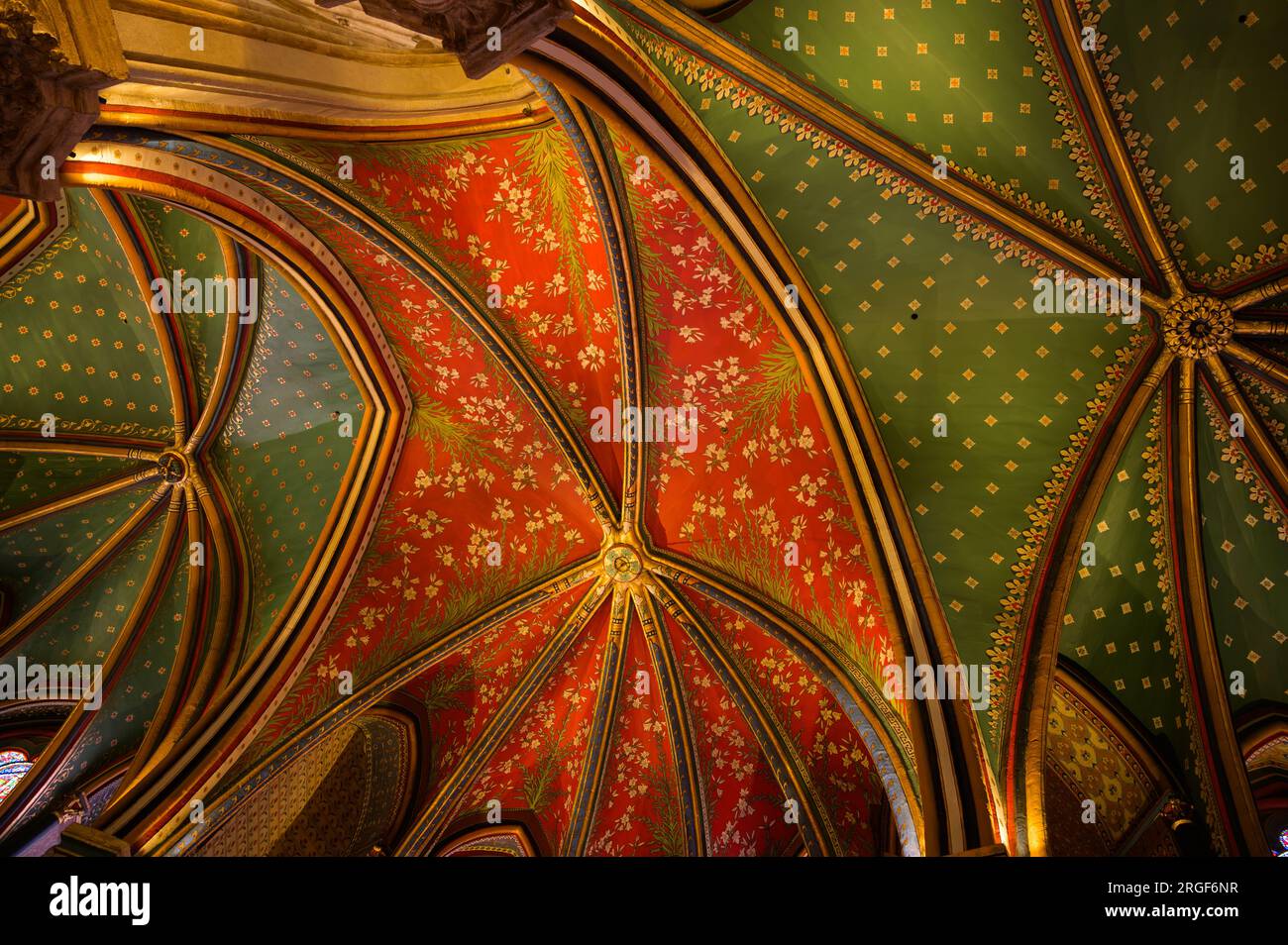 Bayonne, France; 06. June 2023: Interior of the magnificent gothic Cathedral of Saint Mary Stock Photo