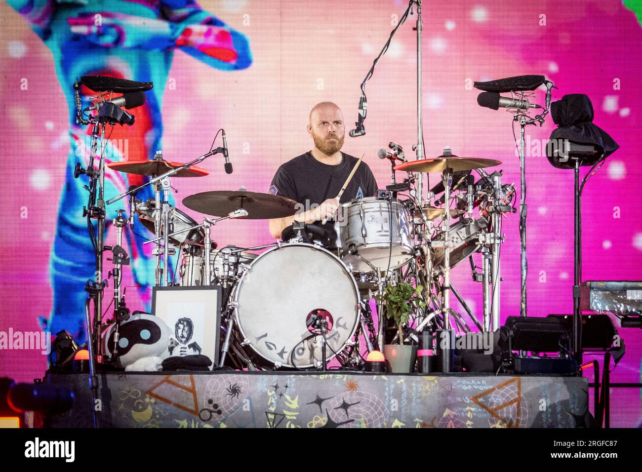 Coldplay interview backstage at the Emirates Stadium - Will Champion 