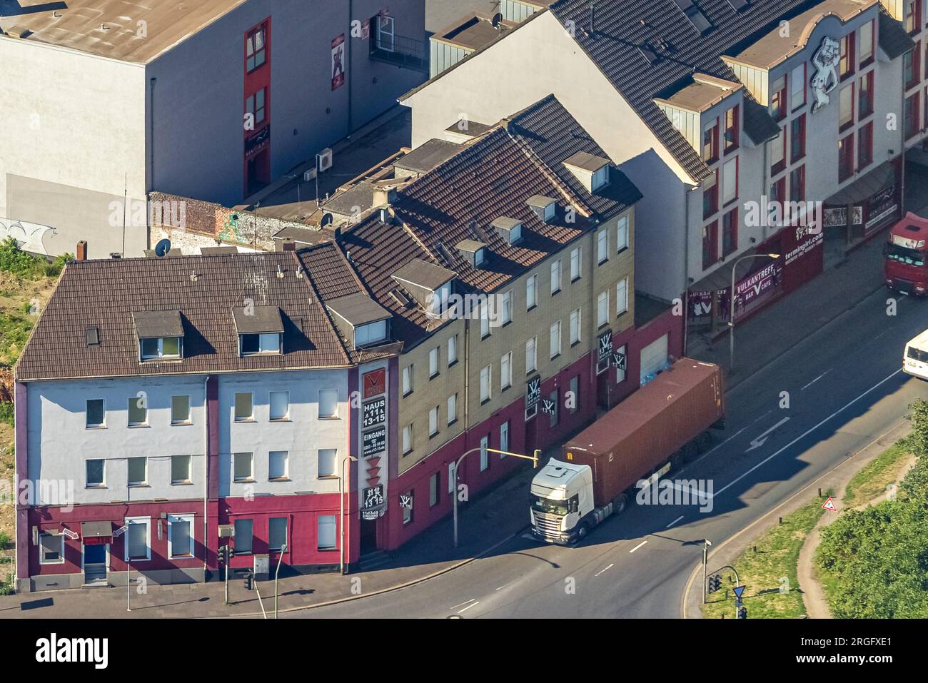 Red light district vulkanstrasse and charlottenstrasse hires stock photography and images Alamy
