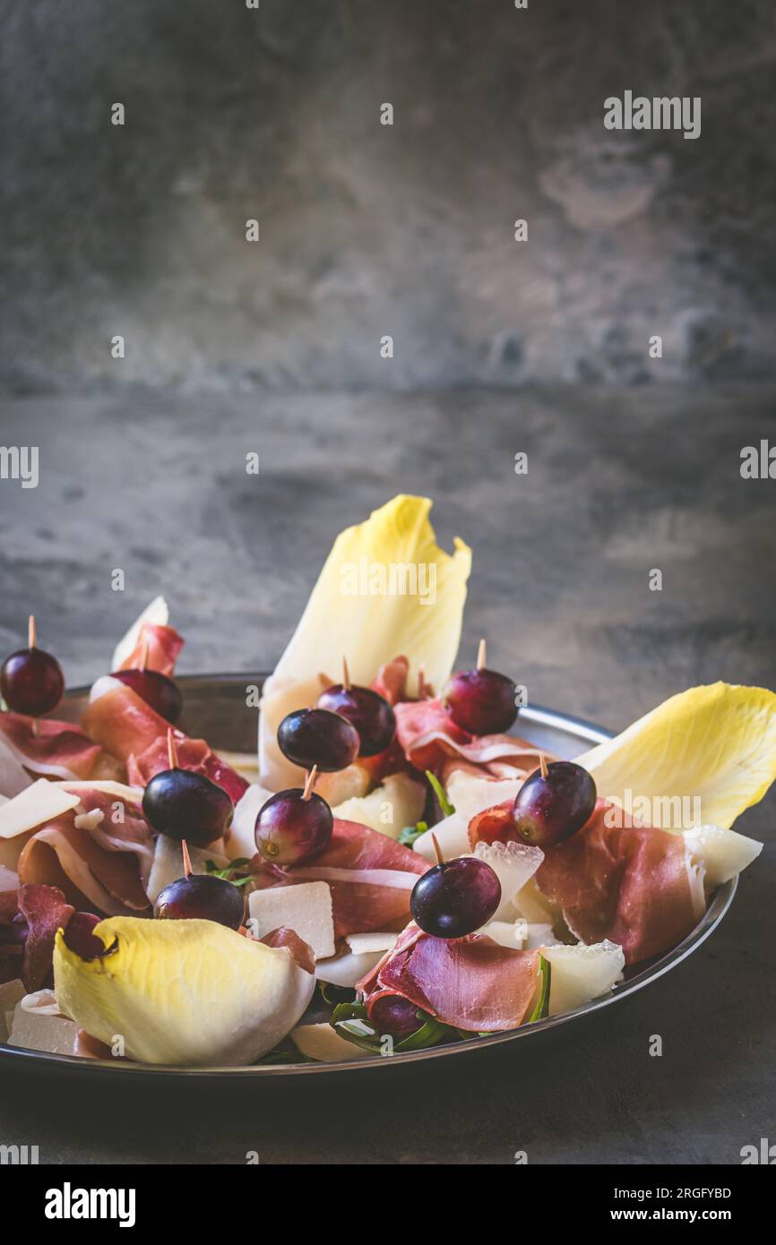 Parma ham and melon hi-res stock photography and images - Alamy, image size:866x1390