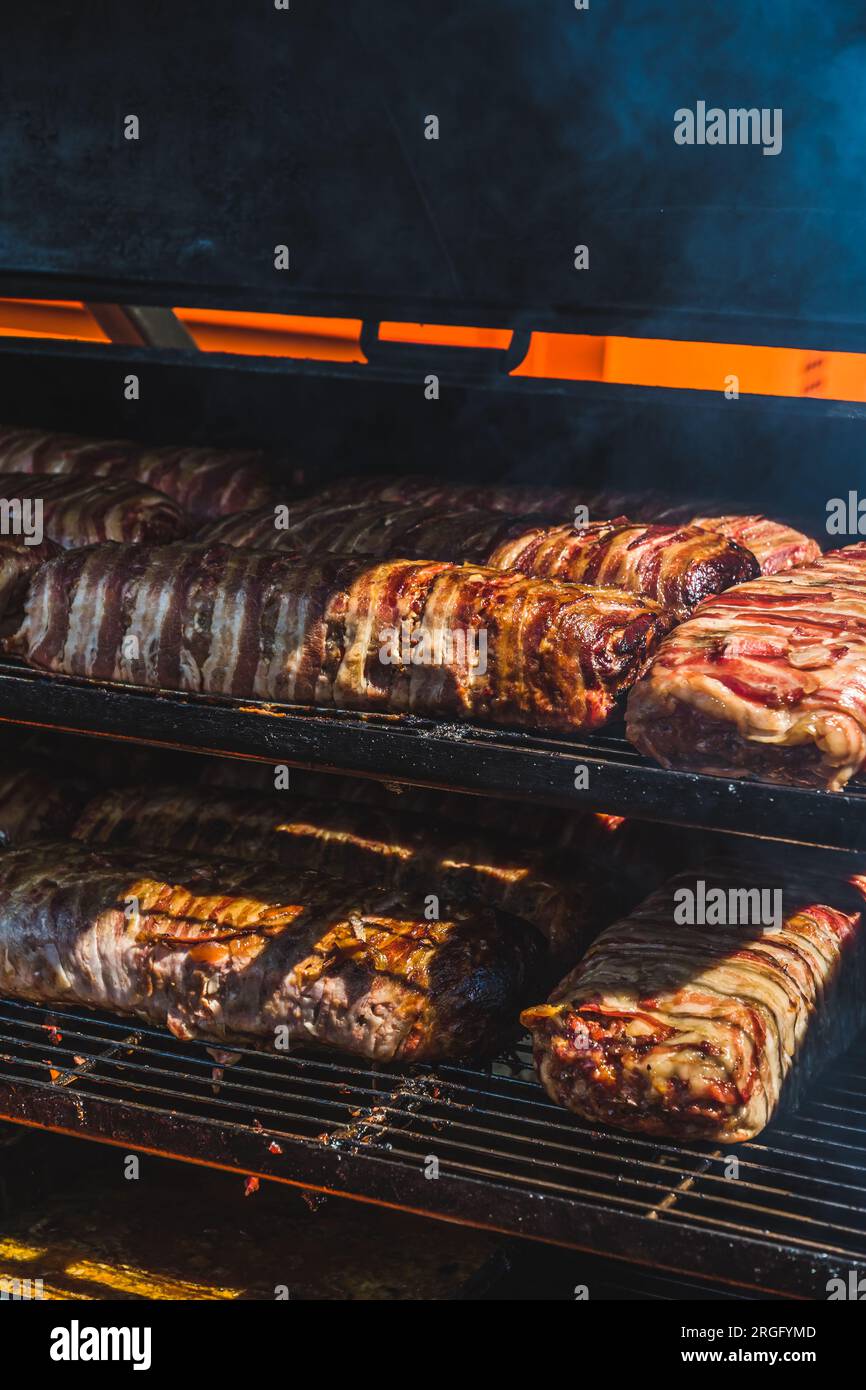 Public bbq hi-res stock photography and images - Page 3 - Alamy