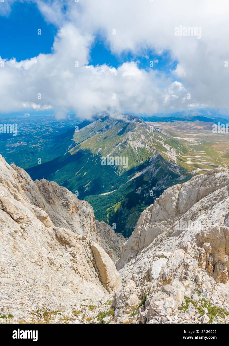 Gran Sasso, Italy - The alpinistic way to Vetta Occidentale of Corno Grande, 2912 meters in Abruzzo region, named Via delle Creste or Cresta Ovest. Stock Photo