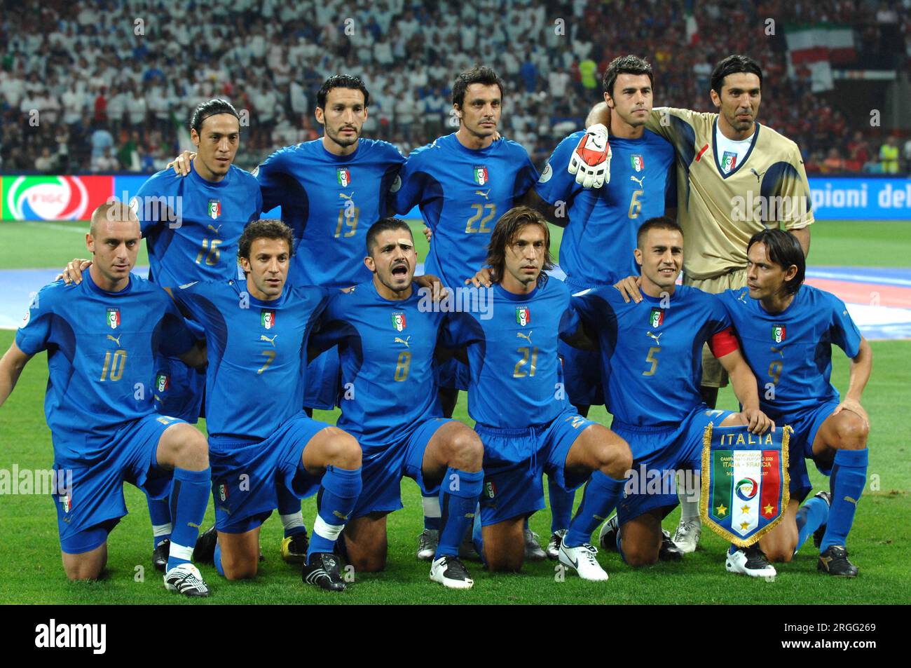 Milan Italy 2007-09-08: Italian national football team before the Italy-France match, 2008 European Football Championship qualification Stock Photo