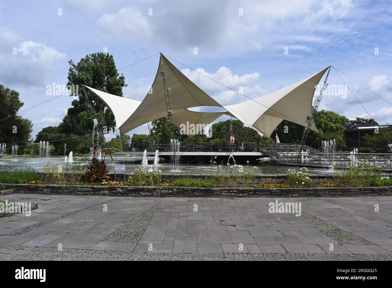 Cologne, Germany. 09th Aug, 2023. The Tanzbrunnen Köln with its Sternwellenzelt, Cologne's most famous open air stage for shows, theater and concerts. Credit: Horst Galuschka/dpa/Alamy Live News Stock Photo