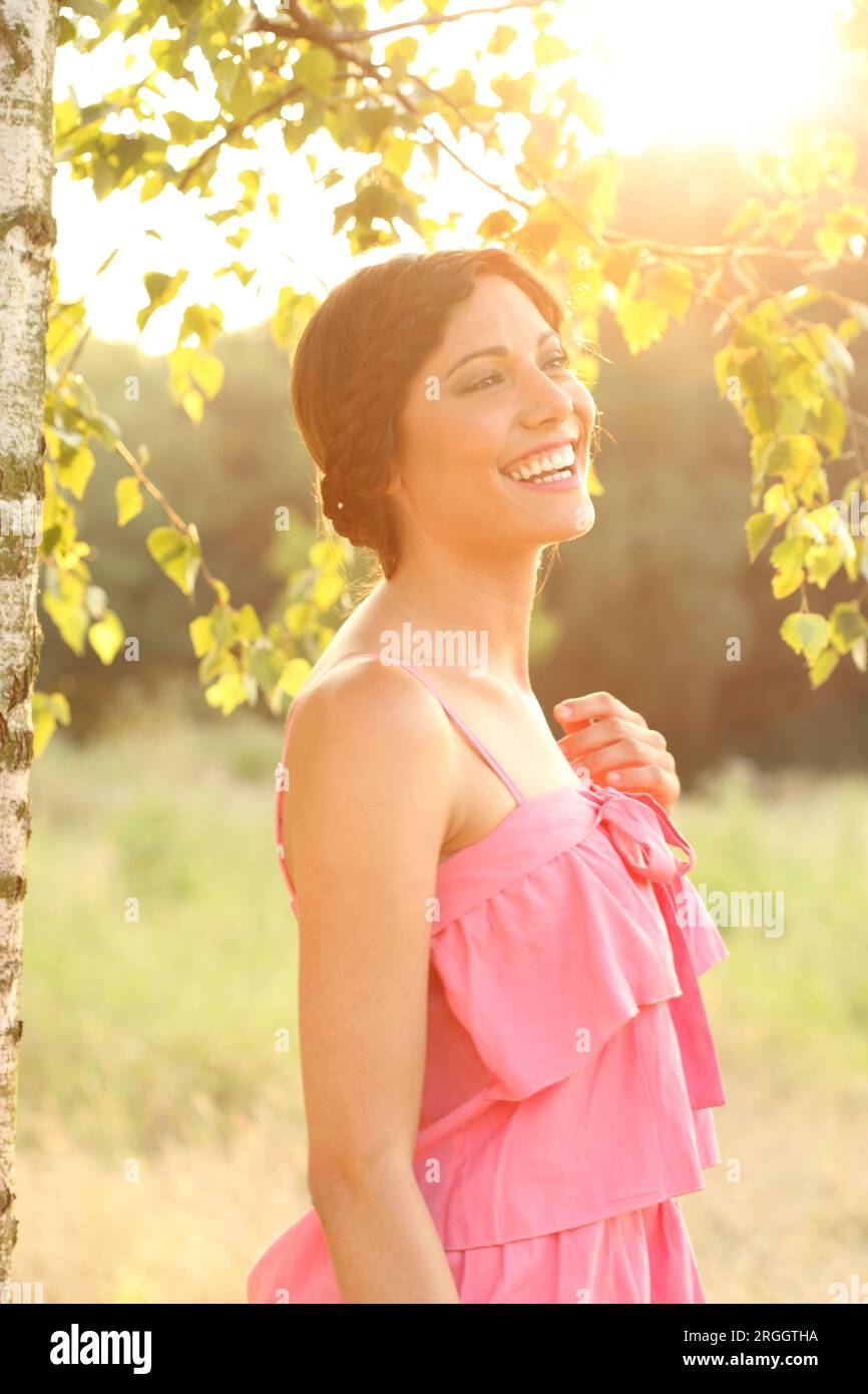 Young woman portrait sunset lens hi-res stock photography and images ...
