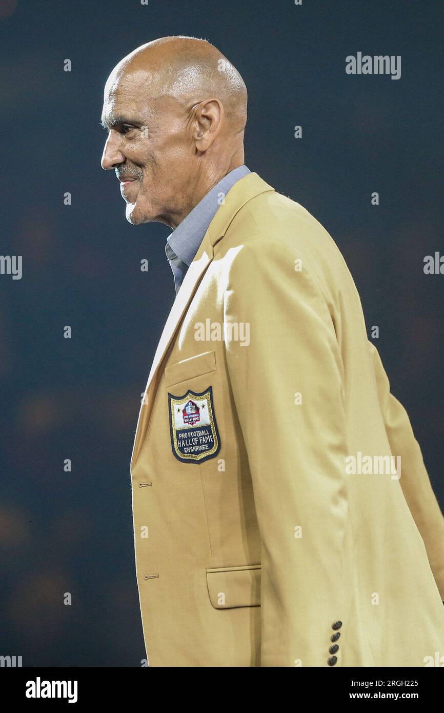 Who is Tony Dungy, the NFL Hall of Fame coach speaking at the