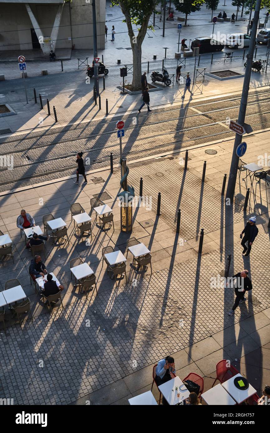 Cafe terraces hi-res stock photography and images - Alamy