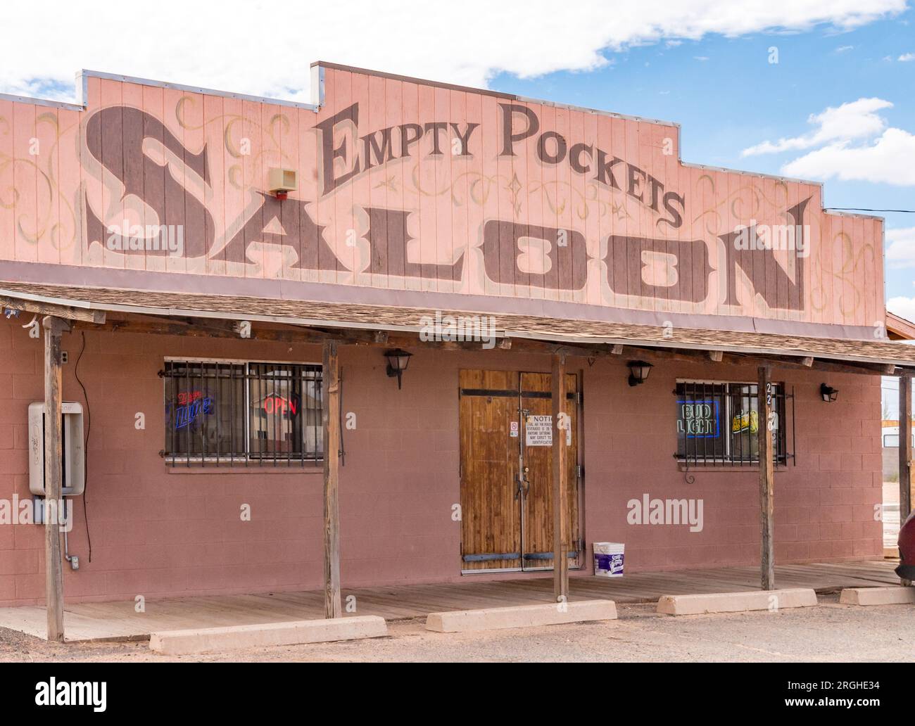 Empty pockets bar hires stock photography and images Alamy