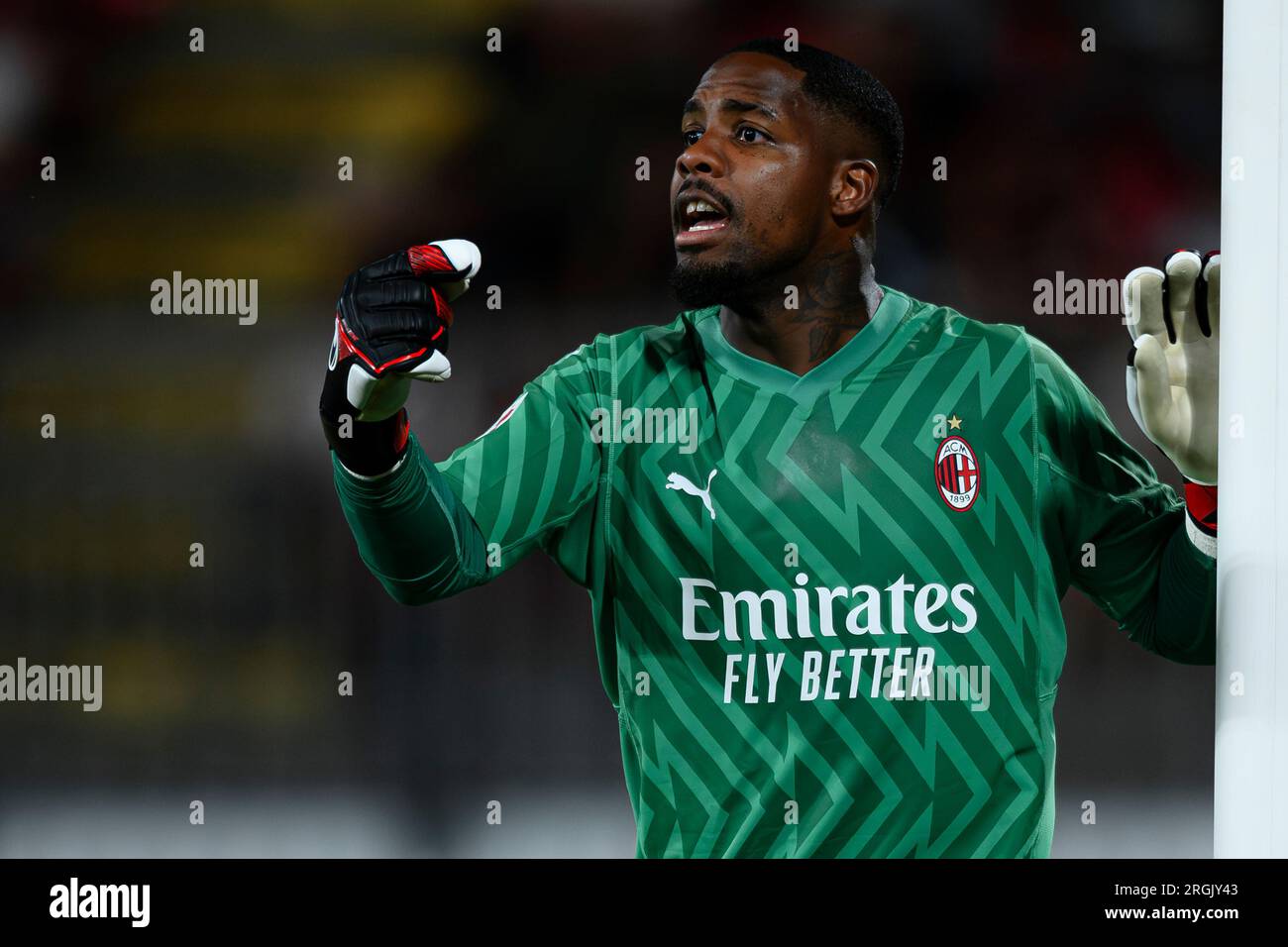 Mike Maignan of AC Milan gestures during the Trofeo Silvio Berlusconi ...