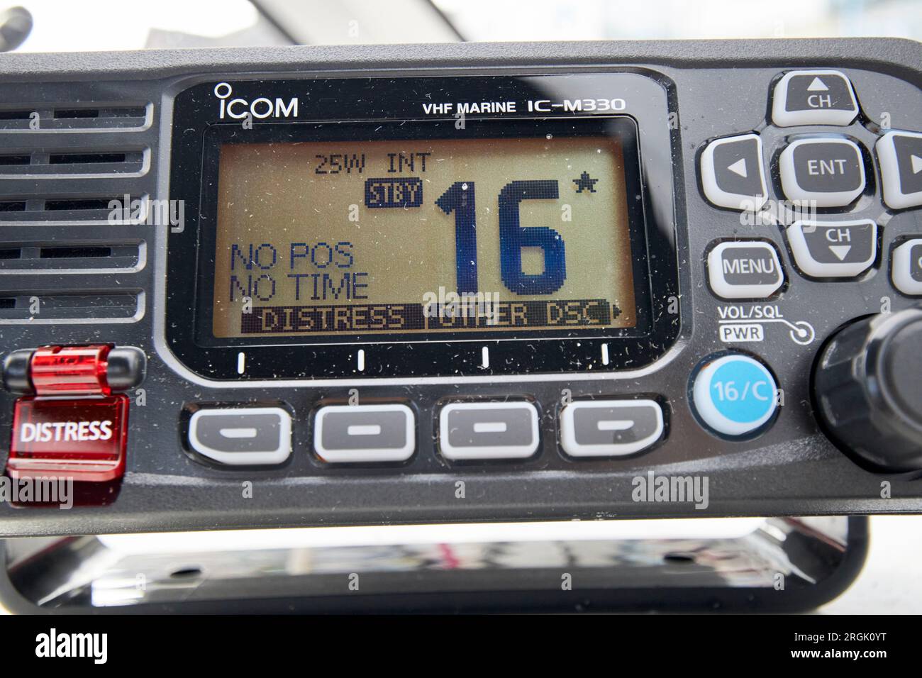 emergency dsc vhf radio tuned to channel 16 on a small boat in the uk Stock Photo