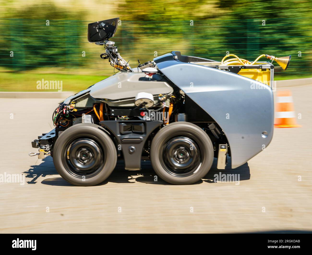 Fulda, Germany. 10th Aug, 2023. A drive unit "tractor" with an