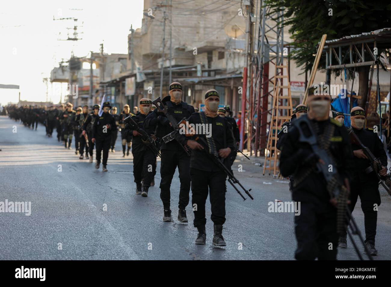 August 9, 2023: Rafah, Gaza Strip, Palestine. 9 August 2023. Members of the Al-Quds Brigades, the military wing of Palestinian Islamic Jihad, hold a military parade in the southern Gaza Strip city of Rafah. The event was held to commemorate Palestinian Islamic Jihad members targeted by Israel over the last year, as well as the PIJ fighters killed in Israel's military operation in the Gaza Strip in May 2023 (Credit Image: © Yousef Mohammed/IMAGESLIVE via ZUMA Press Wire) EDITORIAL USAGE ONLY! Not for Commercial USAGE! Stock Photo