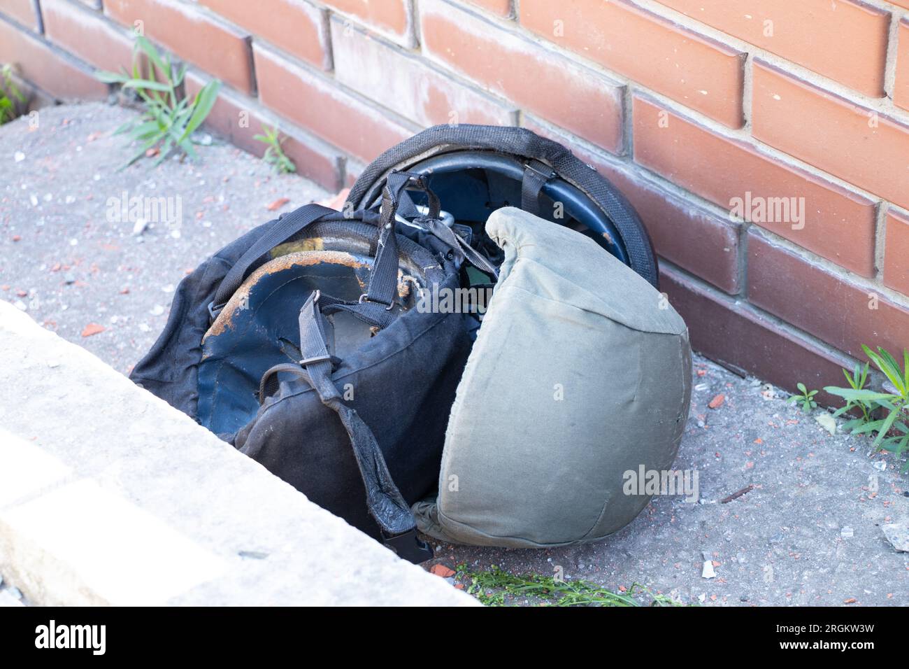 Army combat helmet hi-res stock photography and images - Alamy