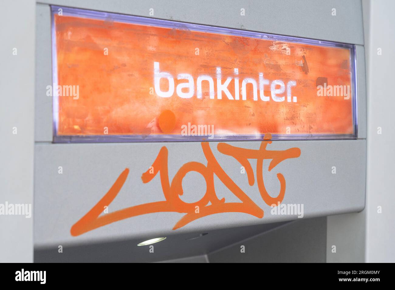 Atm graffiti atm hi-res stock photography and images - Page 2 - Alamy