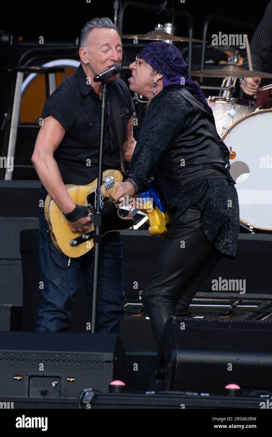 London, UK. 06 Jul, 2023. Pictured Left to right: Bruce Springsteen ...